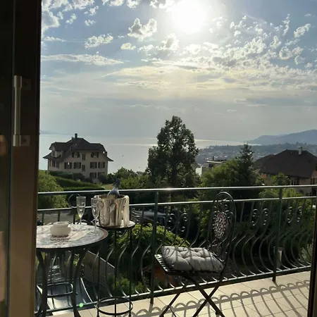 וילה Villa Montreux מונטרה