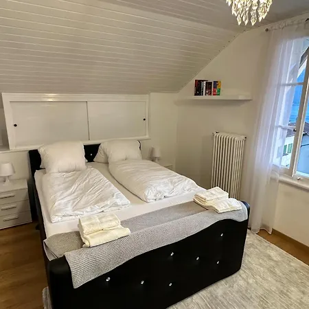 Villa Montreux מונטרה