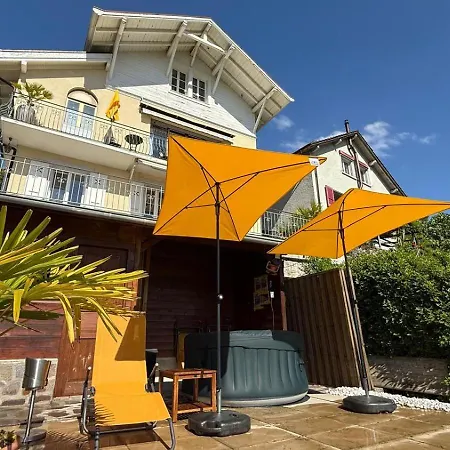 Villa Montreux *